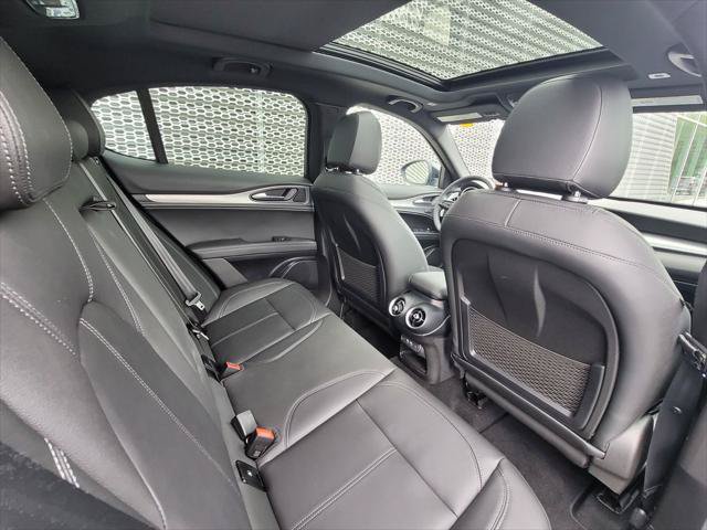 Used 2025 Alfa Romeo Stelvio Sprint AWD/4WD image 24