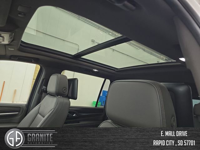 Used 2021 GMC Yukon XL Denali w/ Denali Premium Package image 21