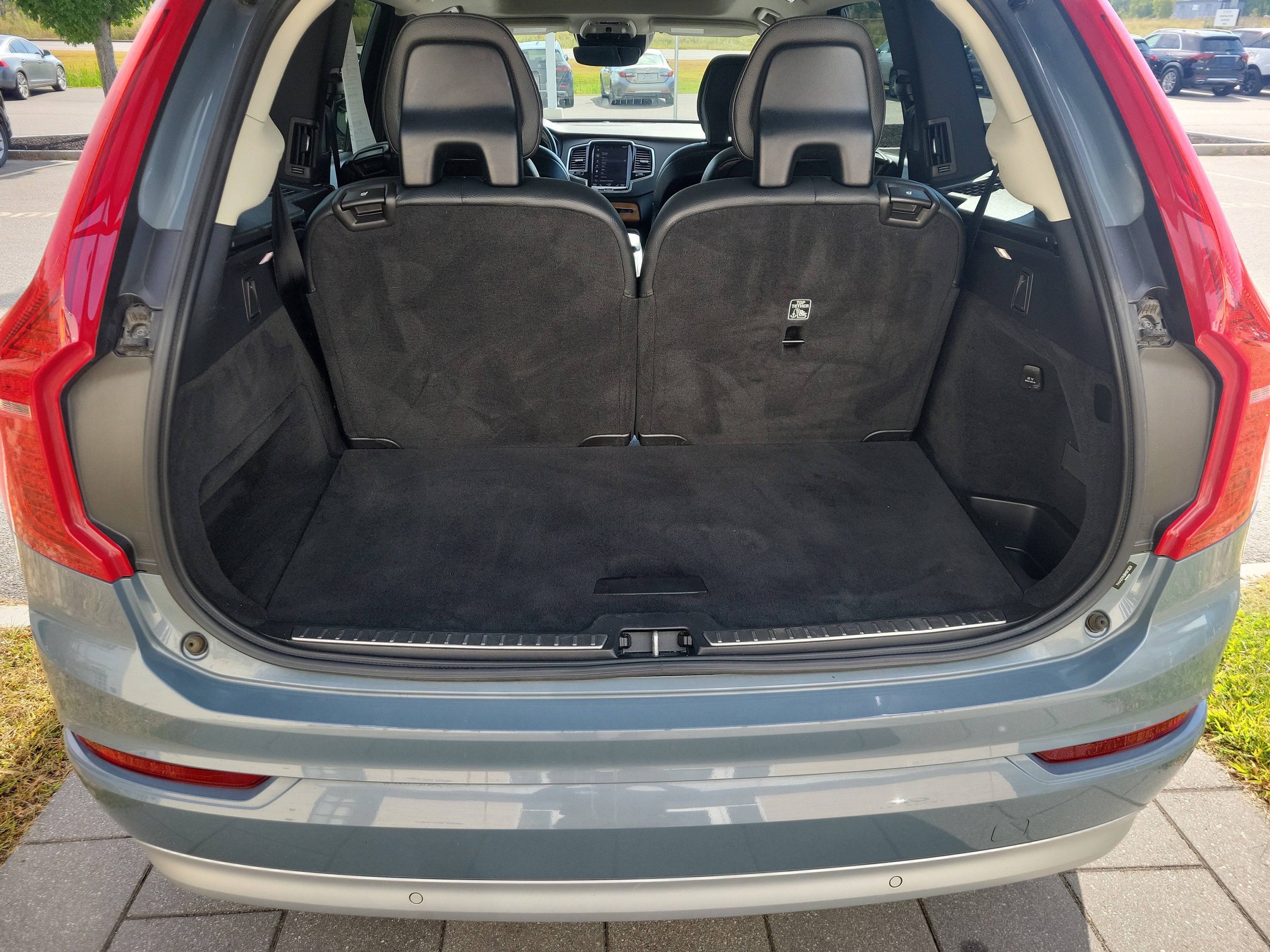 Used 2022 Volvo XC90 T6 Momentum w/ Advanced Package AWD/4WD image 16