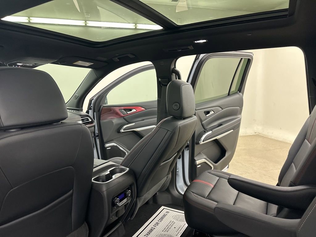New 2026 Chevrolet Traverse RS AWD/4WD image 32