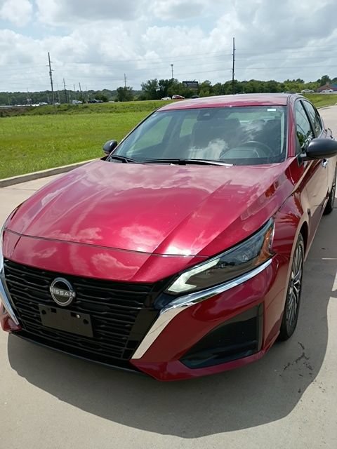 Used 2025 Nissan Altima 2.5 SV