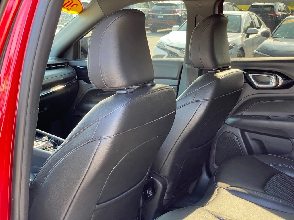 Used 2025 Jeep Compass Latitude w/ Altitude Special Edition AWD/4WD image 26