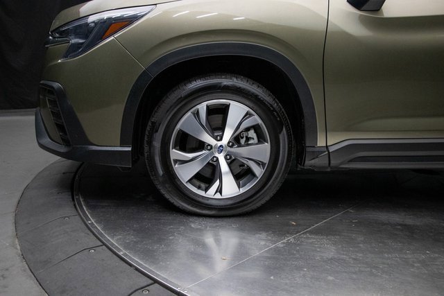 Used 2024 Subaru Ascent Premium w/ Convenience Package image 8