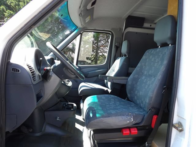 Used 2004 Dodge Sprinter 2500 w/ Cargo Group I RWD image 15
