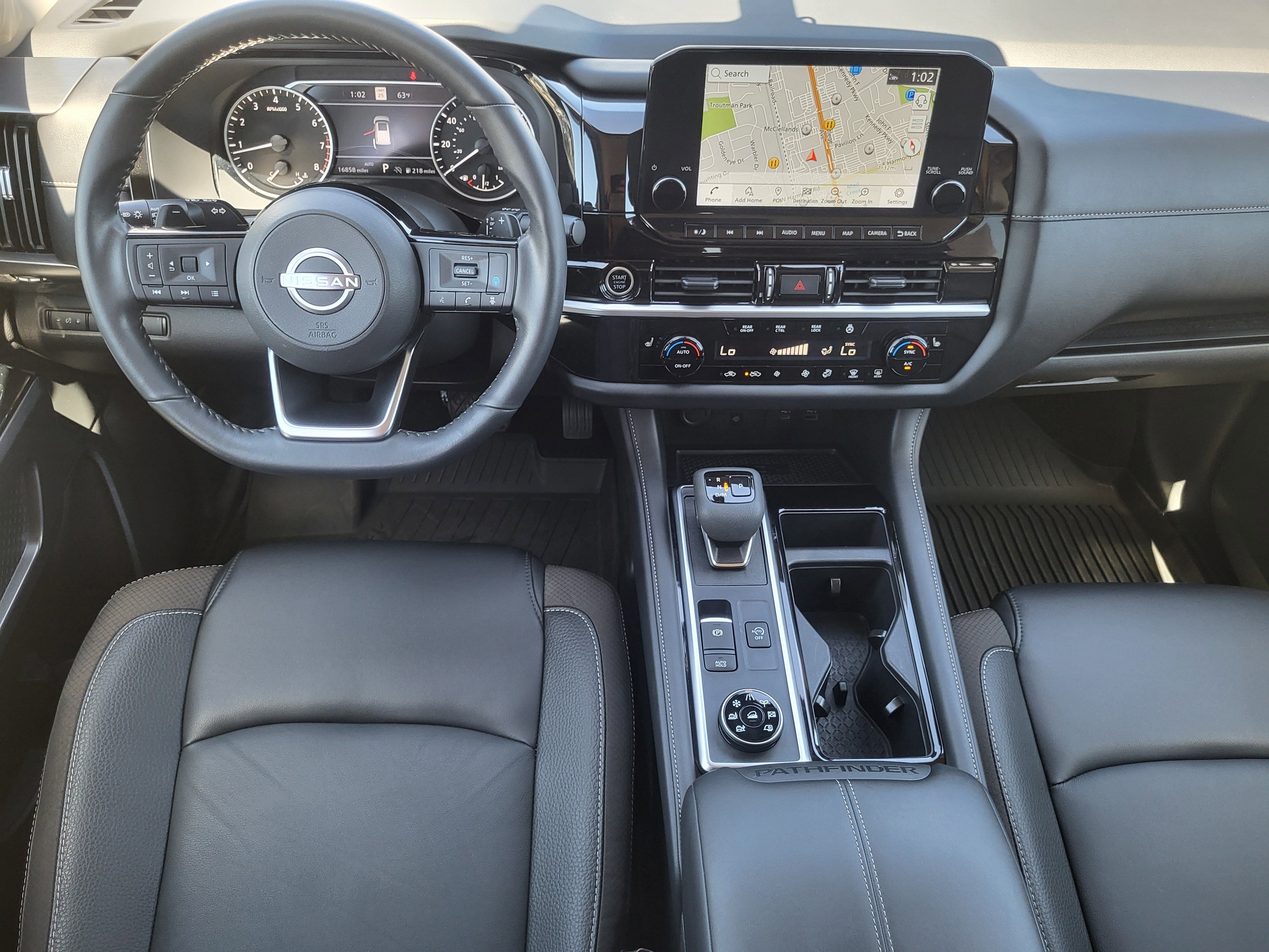 Used 2024 Nissan Pathfinder SL w/ Black Appearance Package AWD/4WD image 22