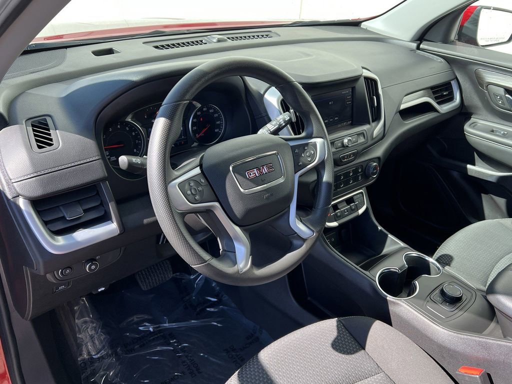 Used 2024 GMC Terrain SLE image 16