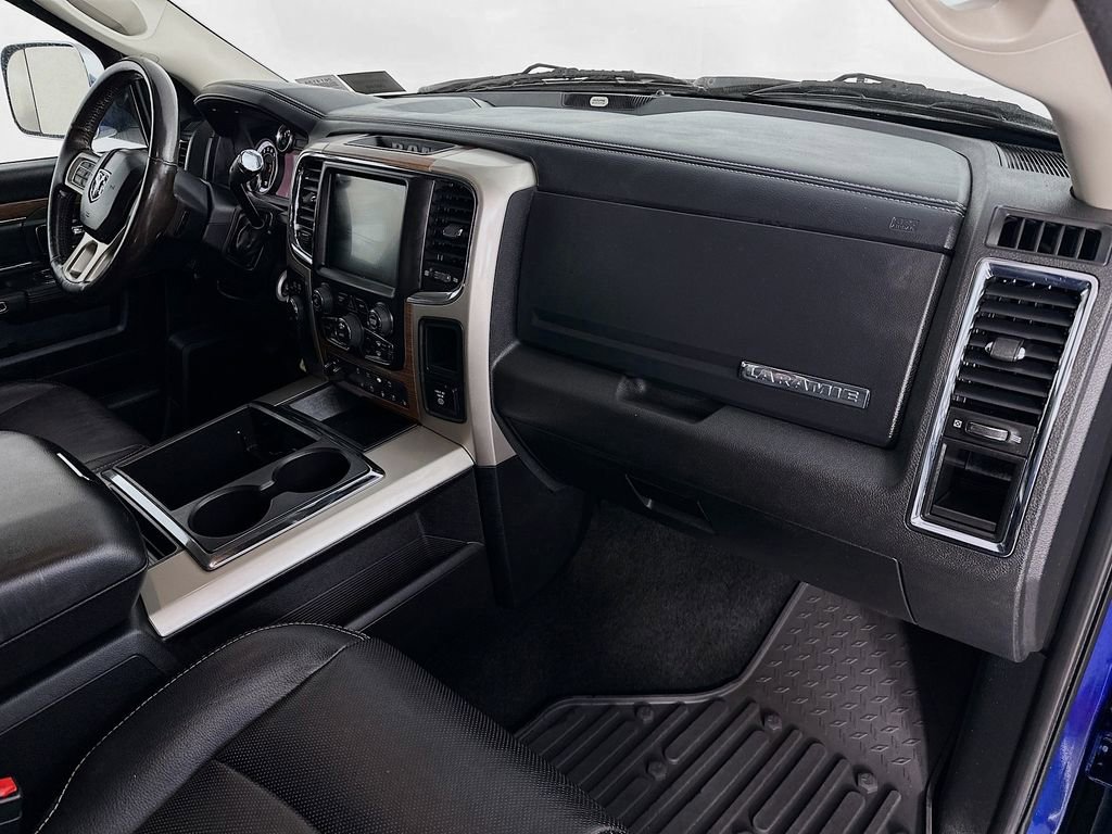 Used 2015 RAM 3500 Laramie AWD/4WD image 31