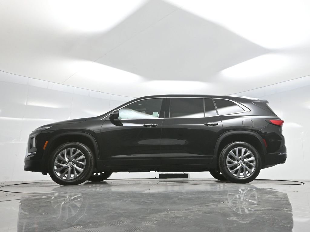 Used 2025 Buick Enclave Preferred image 75