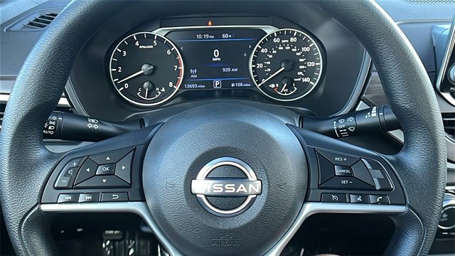 Used 2025 Nissan Altima 2.5 SV image 31