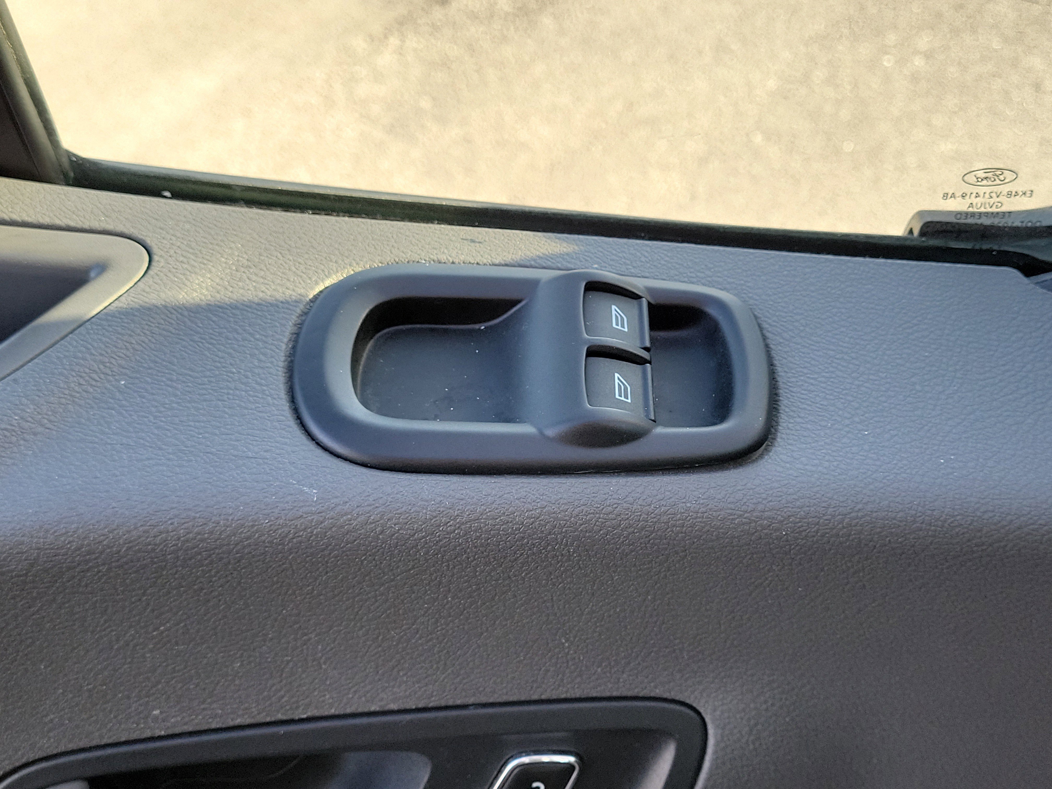 Used 2023 Ford Transit 350 XLT image 31