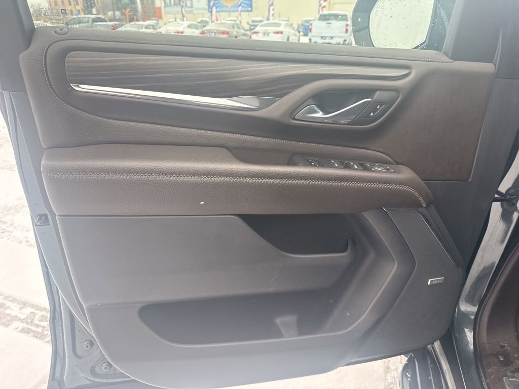 Used 2021 GMC Yukon Denali w/ Advanced Technology Package image 23