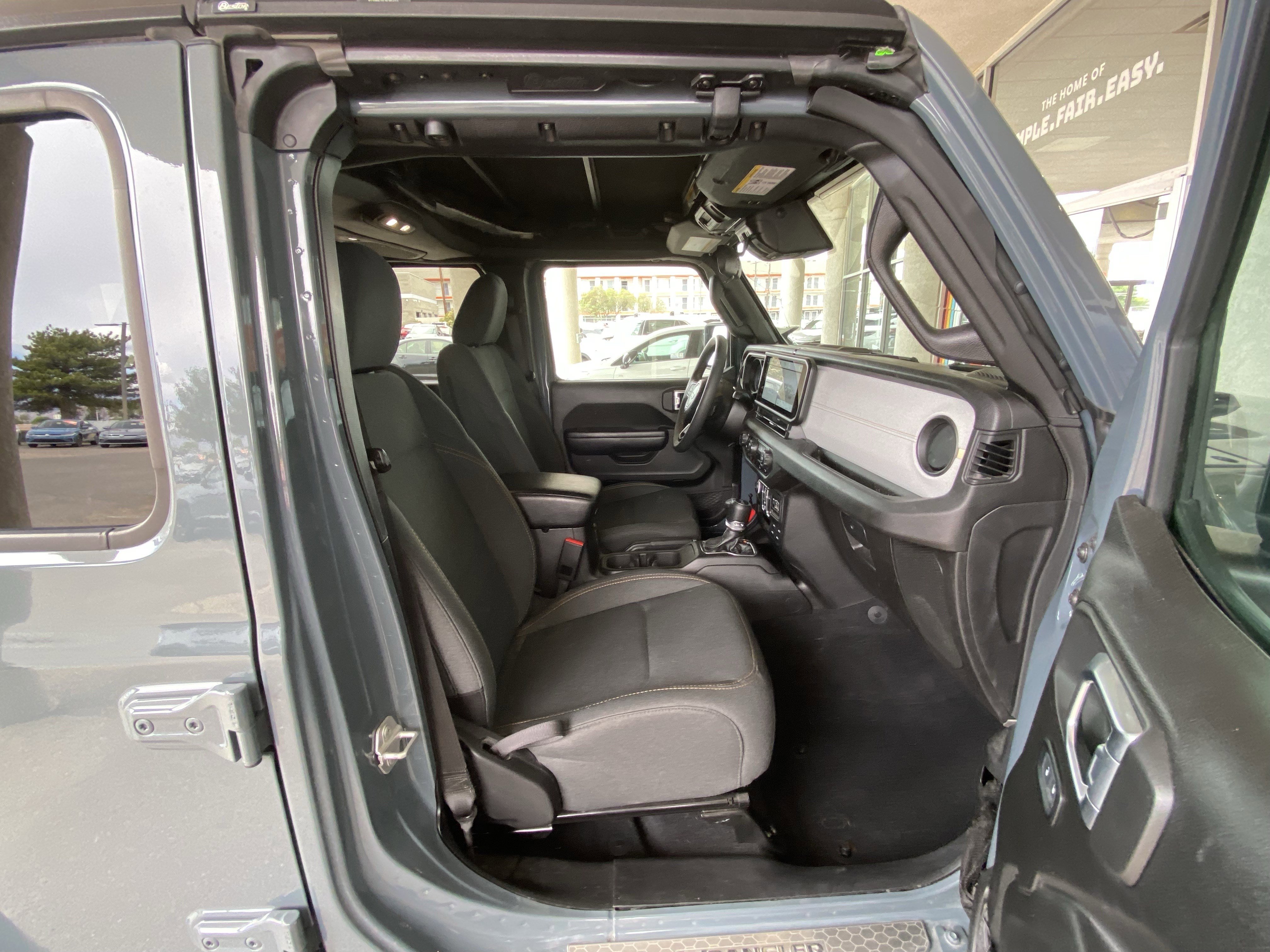 Used 2024 Jeep Wrangler Unlimited w/ Technology Group AWD/4WD image 57