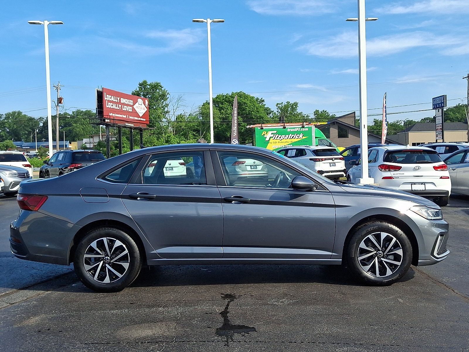 Certified 2025 Volkswagen Jetta S FWD image 7