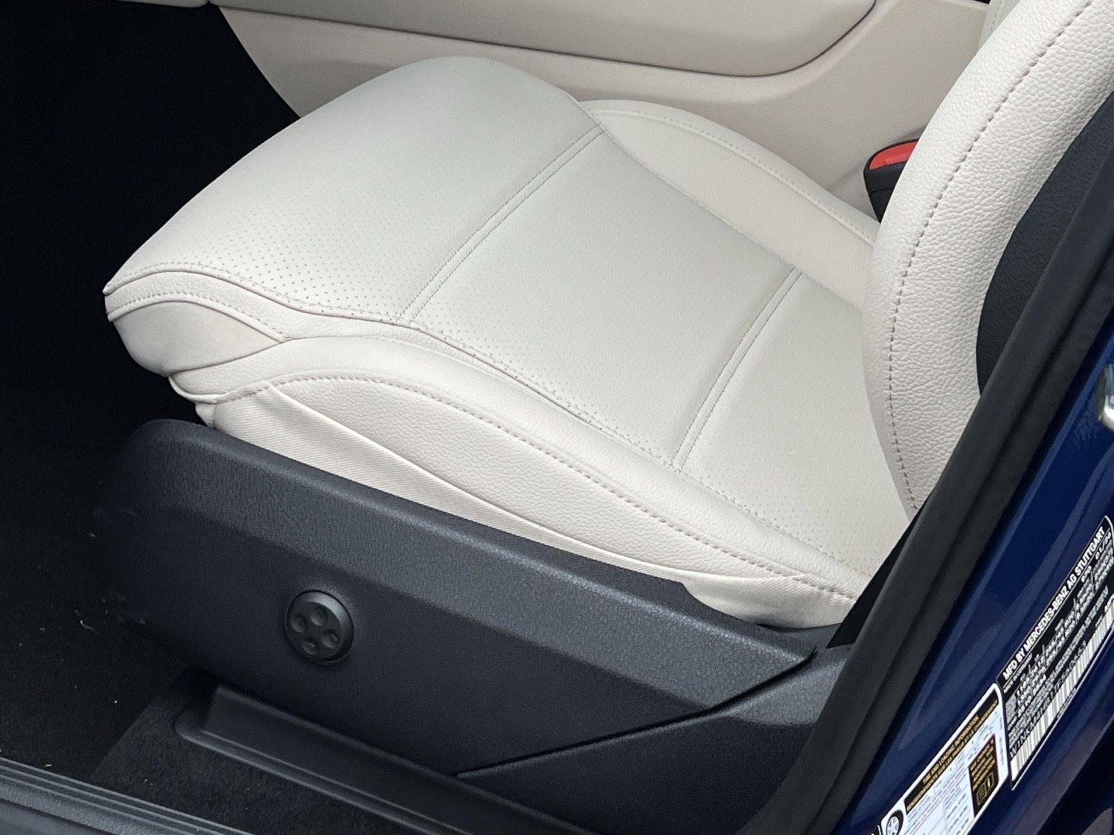 New 2026 Mercedes-Benz GLC 300 4MATIC image 12