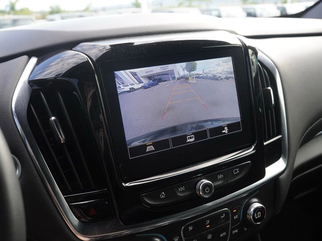 Used 2023 Chevrolet Traverse LT image 14