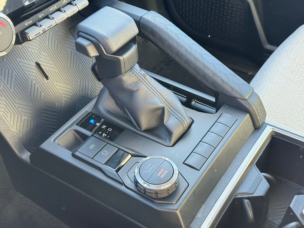 Used 2025 Toyota 4Runner SR5 image 28