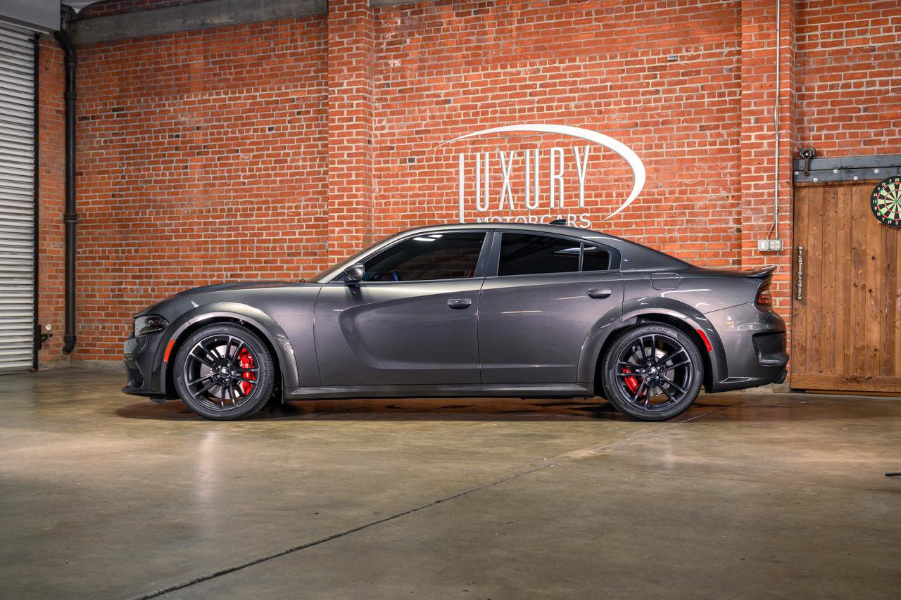 Used 2020 Dodge Charger SRT Hellcat w/ Harman/Kardon Audio Group RWD image 2