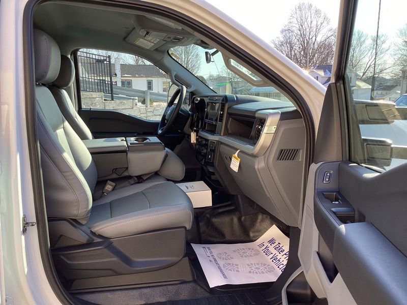 New 2026 Ford F550 4x4 Crew Cab Super Duty image 12