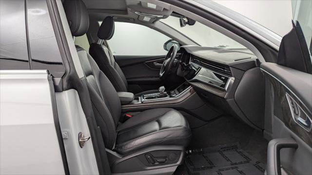 Used 2022 Audi Q8 Premium w/ Convenience Package image 22
