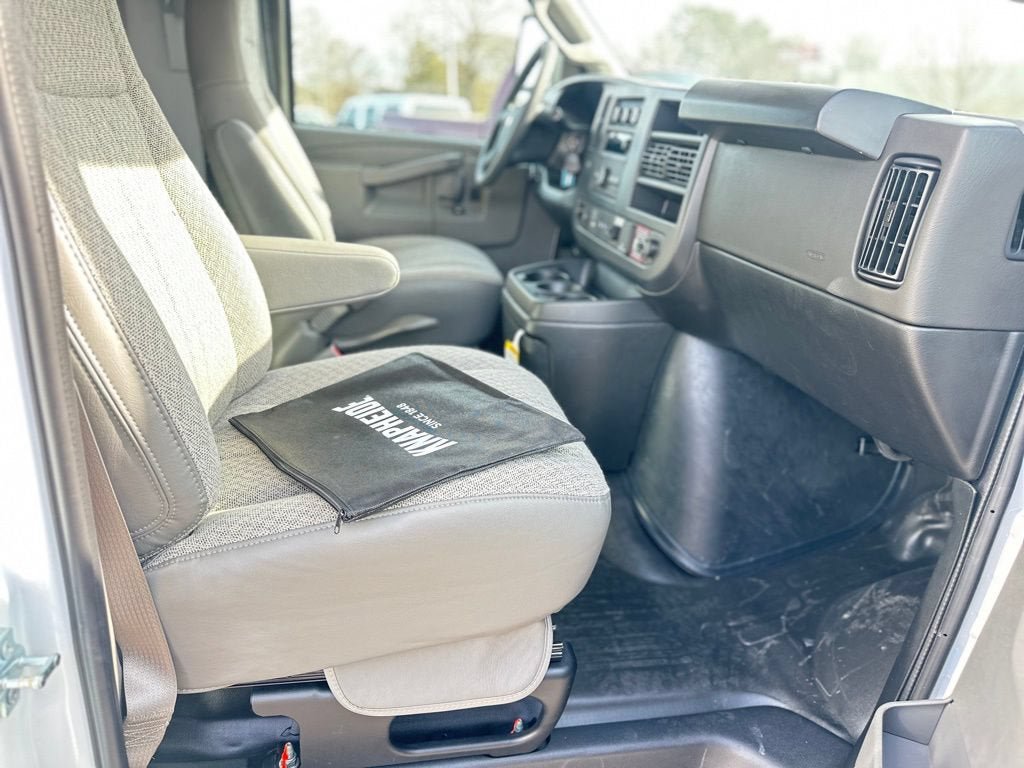 New 2026 Chevrolet Express 3500 w/ Power Convenience Package RWD image 21