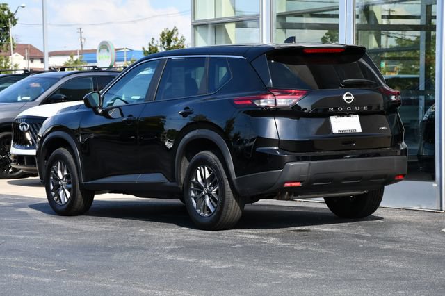 Used 2026 Nissan Rogue SV AWD/4WD image 9