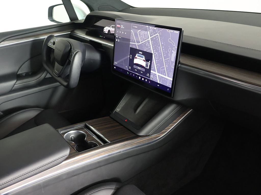 Used 2023 Tesla Model X image 22