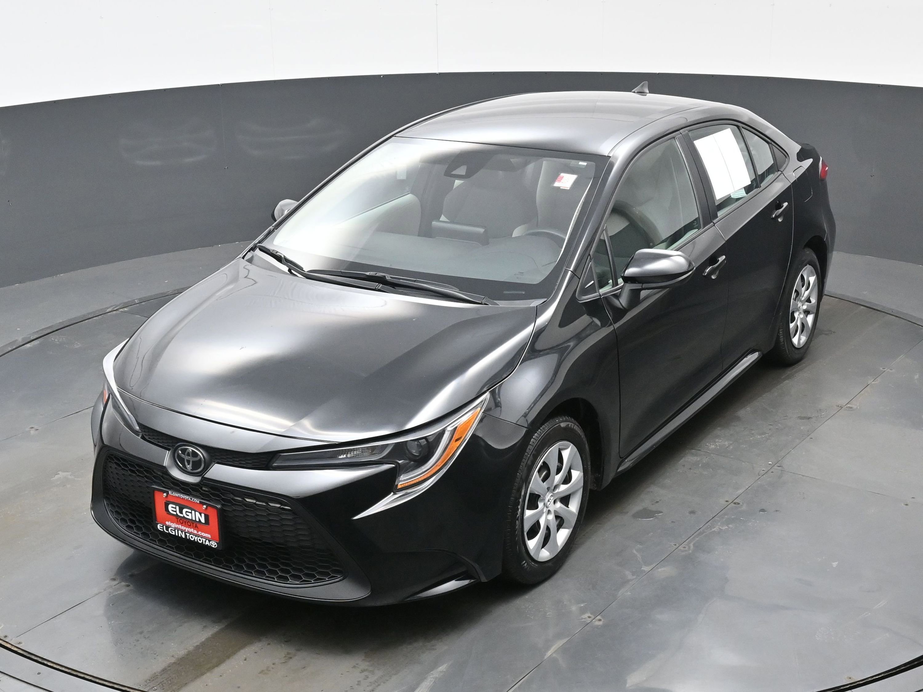 Used 2022 Toyota Corolla LE image 33