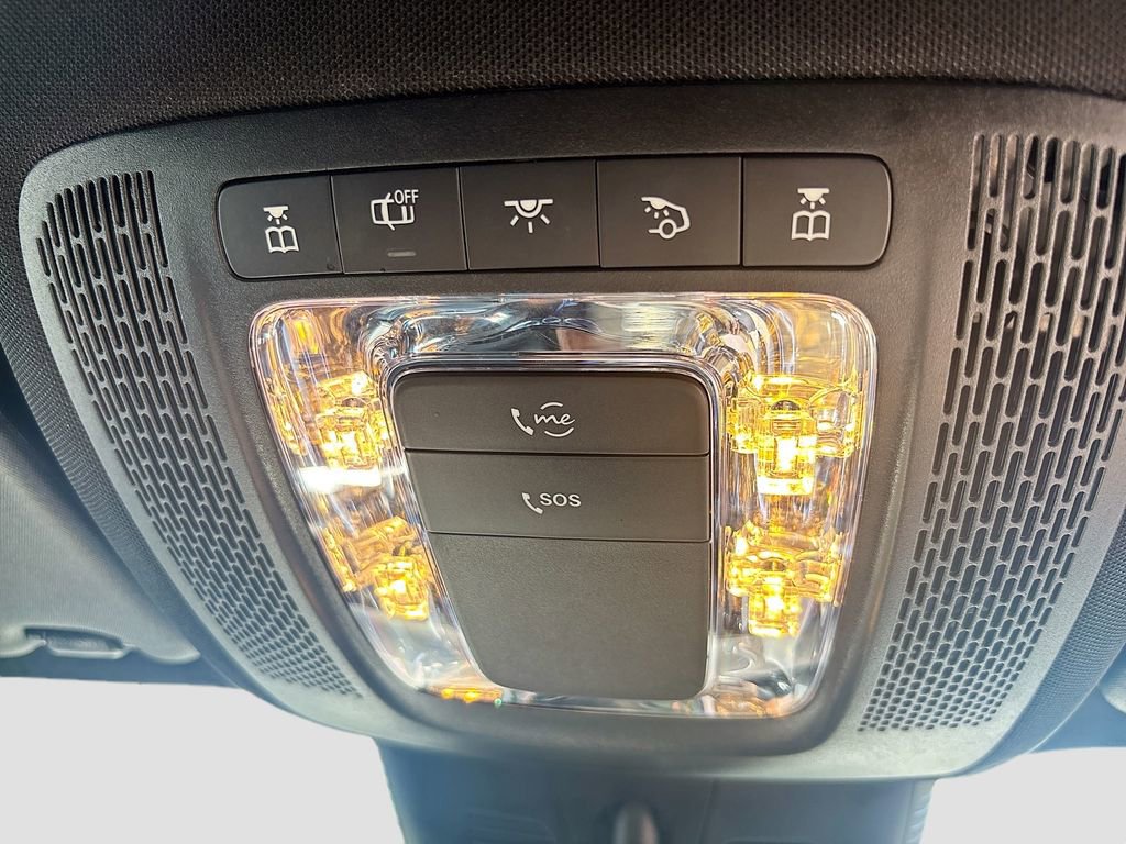 Used 2024 Mercedes-Benz GLB 250 image 26