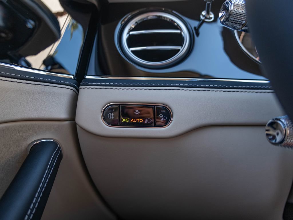 New 2026 Bentley Flying Spur Plug-In Hybrid AWD/4WD image 10