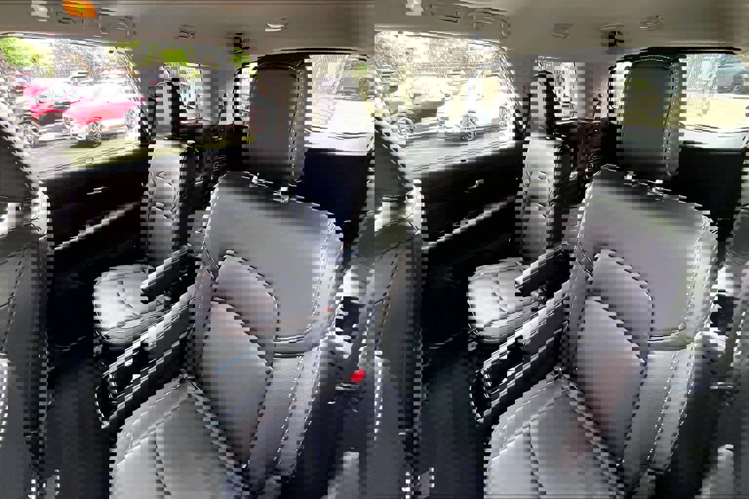 Used 2023 Nissan Pathfinder SL w/ SL Premium Package image 18