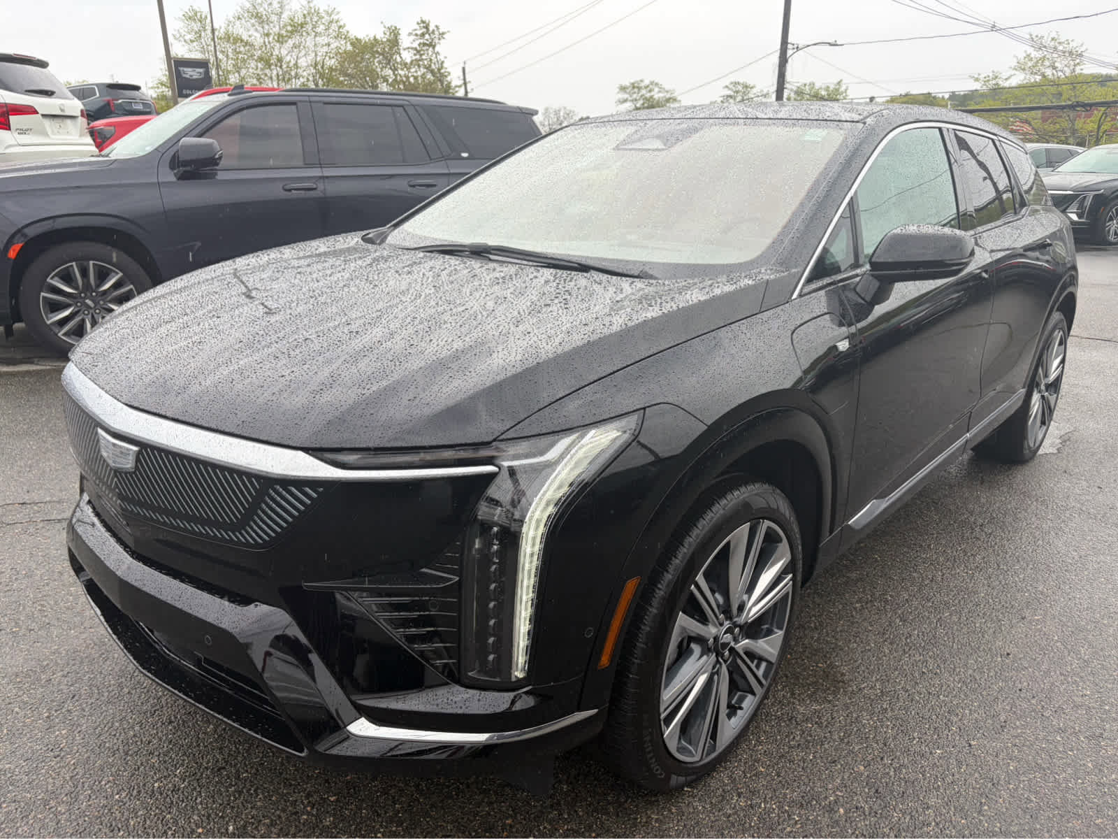 Used 2025 Cadillac Optiq Luxury 2 AWD/4WD image 1