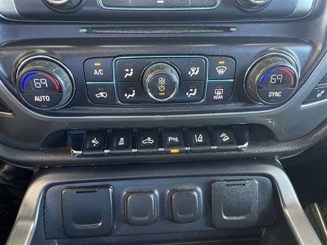 Used 2015 Chevrolet Silverado 2500 LTZ AWD/4WD image 12