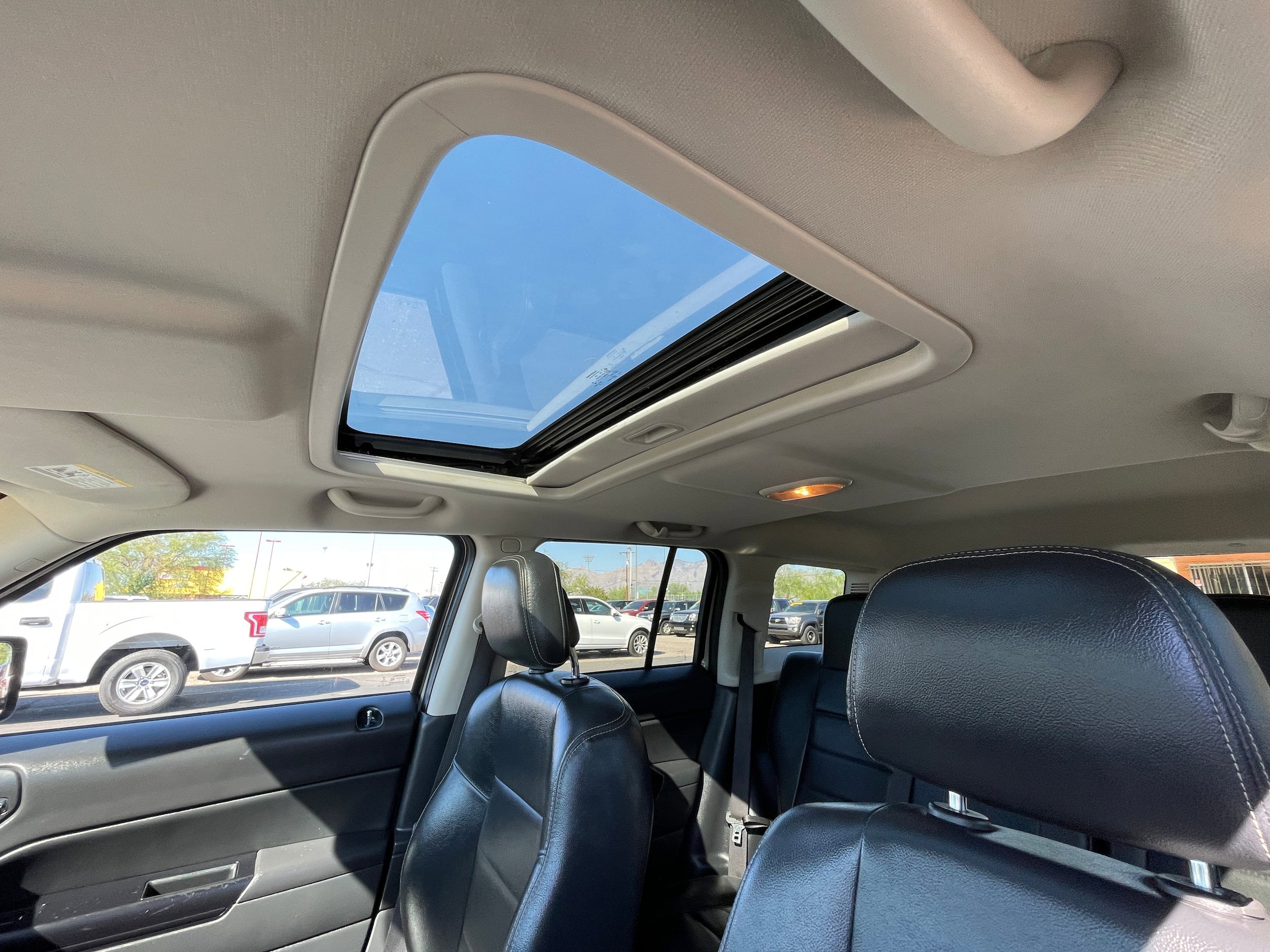 Used 2016 Jeep Patriot High Altitude FWD image 15