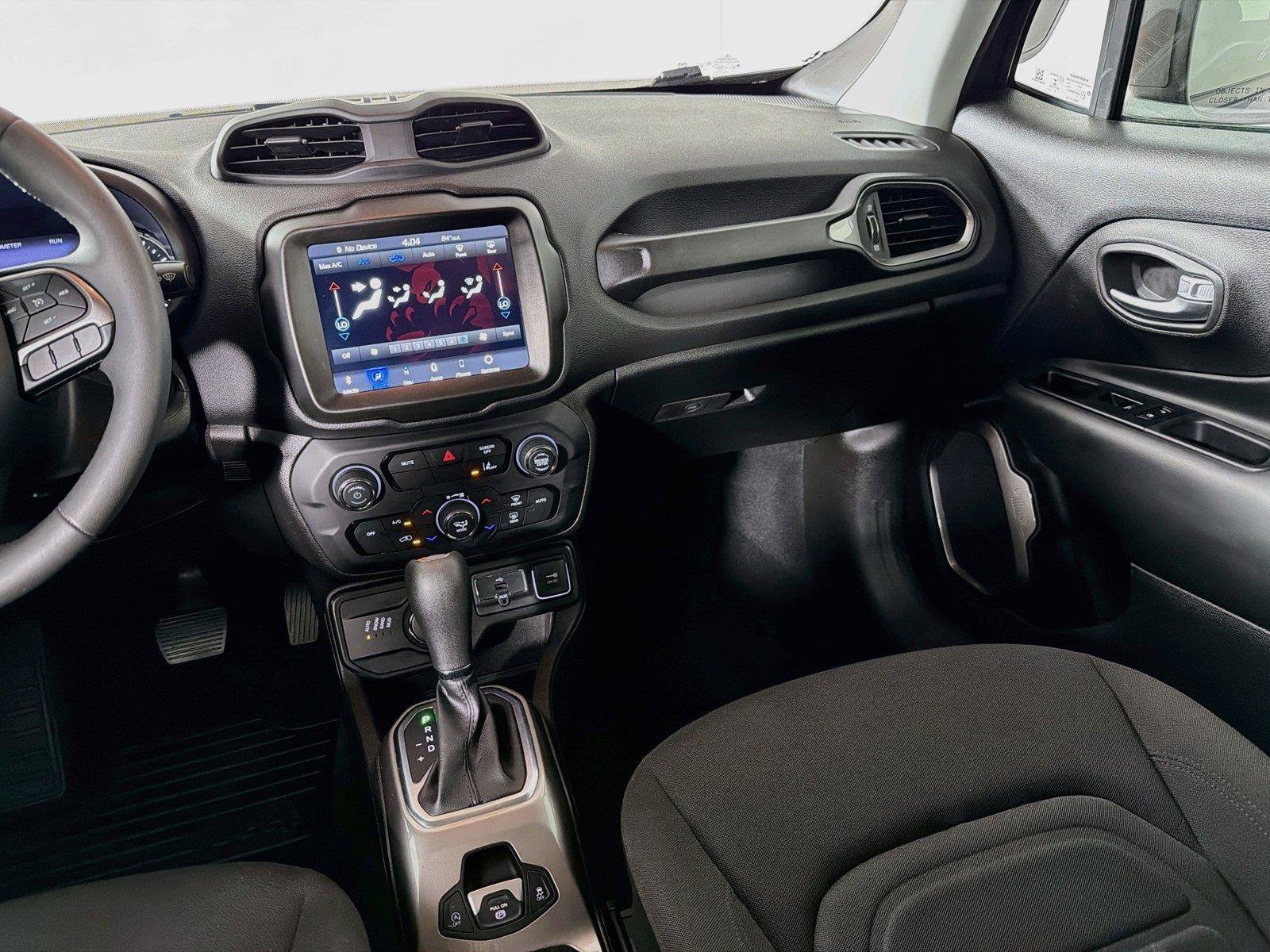 Used 2022 Jeep Renegade Latitude AWD/4WD image 27
