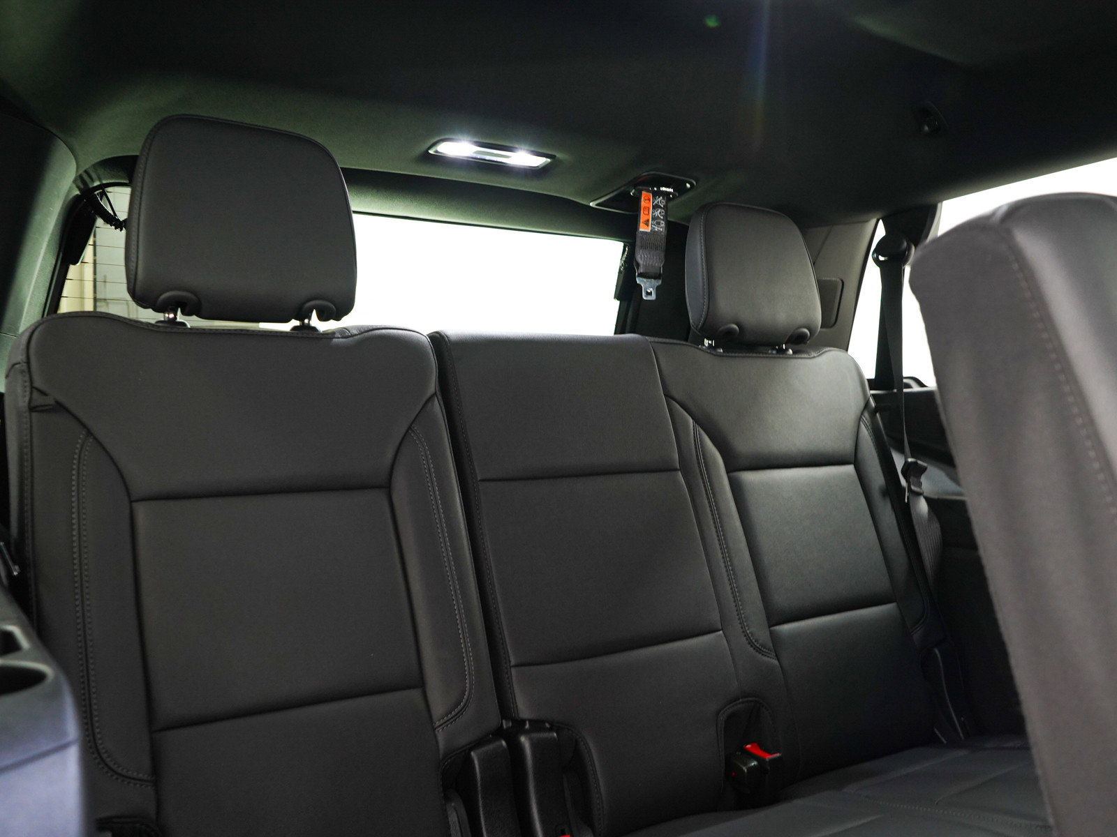 Used 2025 Chevrolet Tahoe LT AWD/4WD image 13