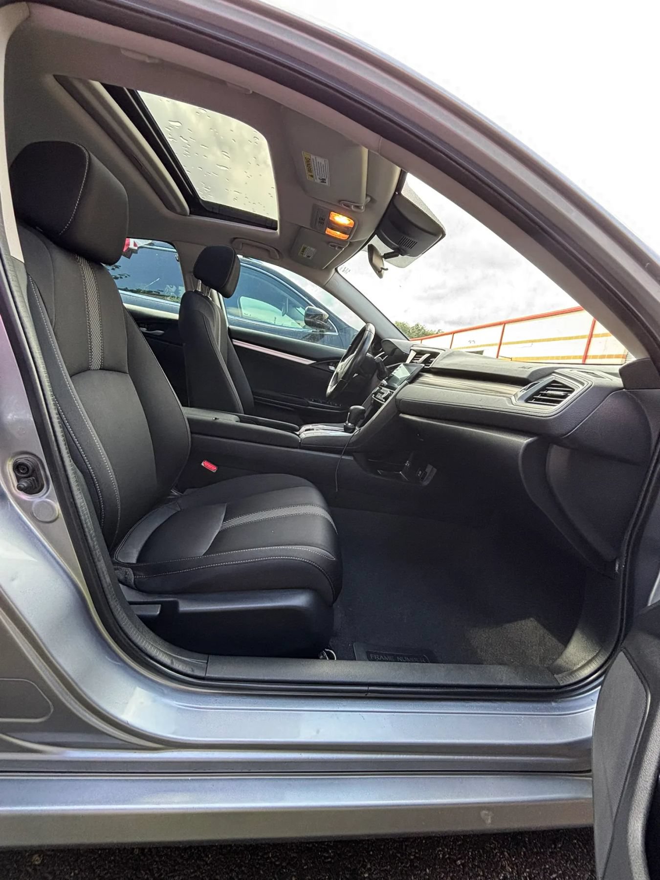 Used 2021 Honda Civic EX image 15