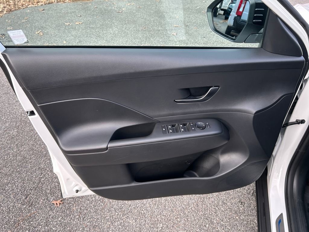 Used 2026 Hyundai Kona SEL Sport image 13