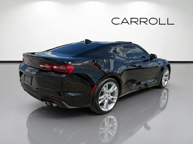 Used 2022 Chevrolet Camaro LT w/ Technology Package RWD image 3