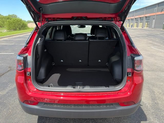 New 2026 Jeep Compass Latitude AWD/4WD image 5