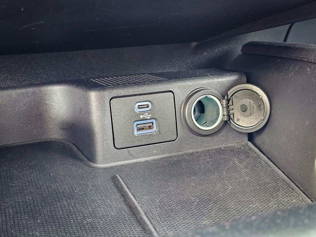 Used 2023 Ford Escape Active image 24