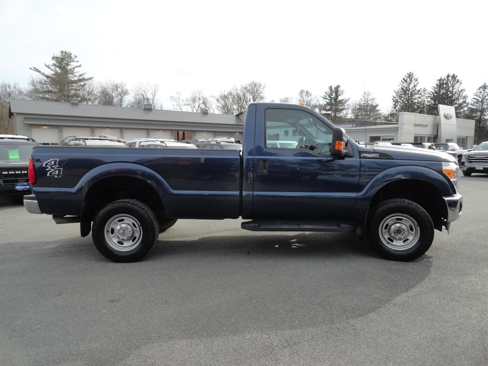 Used 2015 Ford F250 XL w/ Power Equipment Group image 4