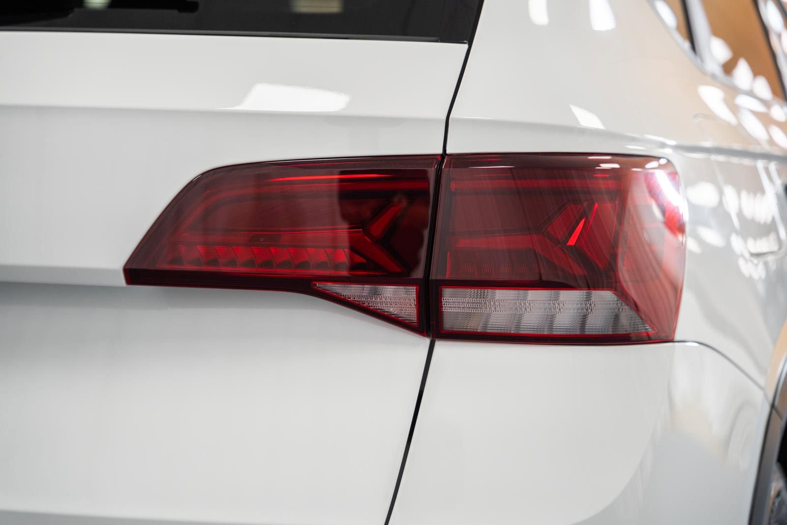 Used 2024 Volkswagen Taos SE AWD/4WD image 7