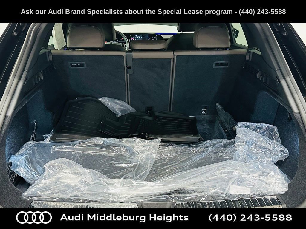 Certified 2025 Audi Q5 Premium w/ Convenience Package image 29