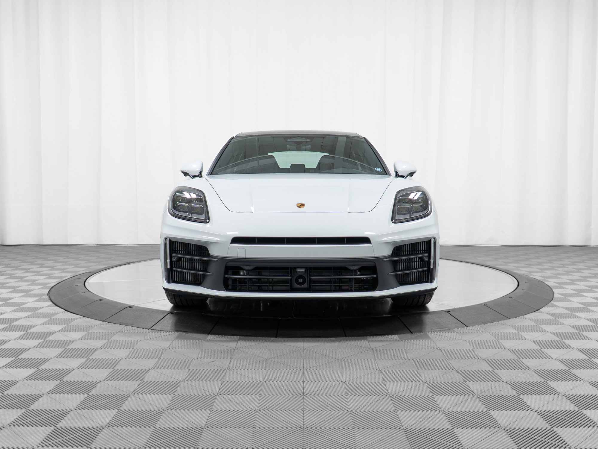 New 2026 Porsche Panamera 4 AWD/4WD image 10