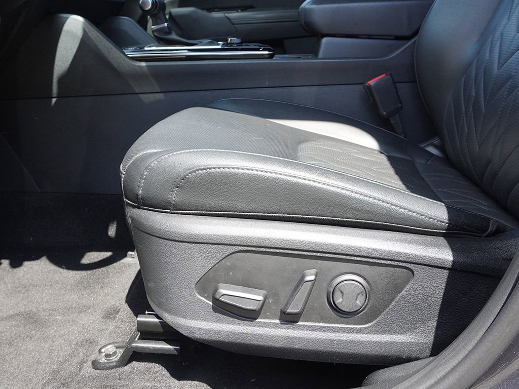 Used 2024 Kia Sportage X-Line w/ X-Line Premium Package AWD/4WD image 29