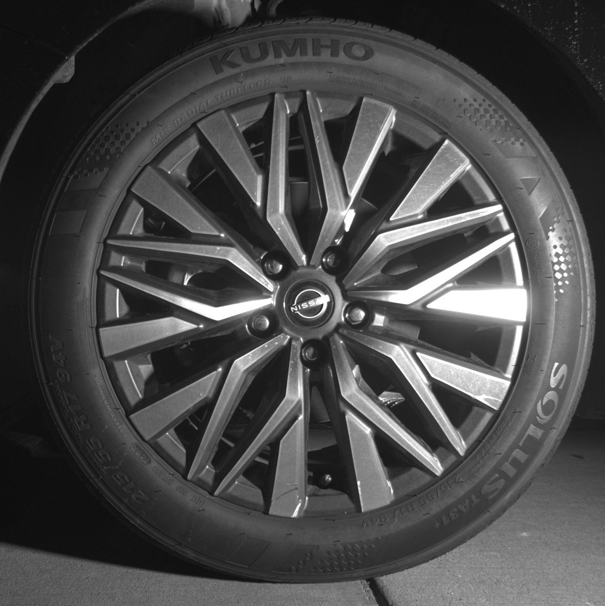 Used 2025 Nissan Altima 2.5 SV image 12