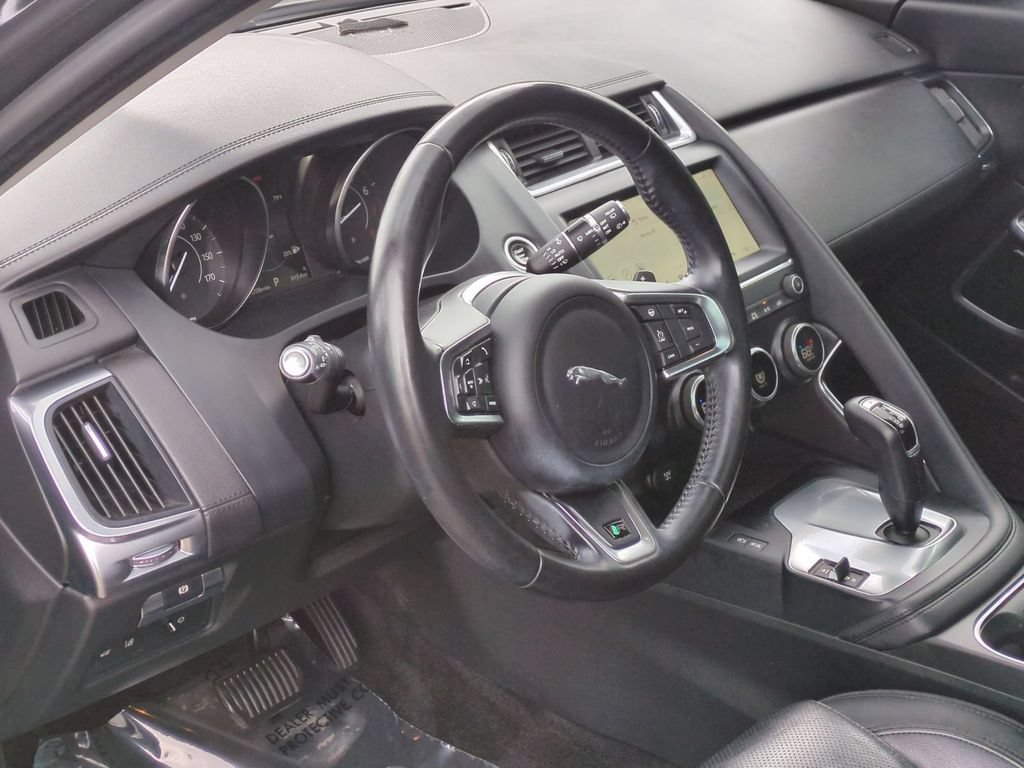 Used 2019 Jaguar E-PACE SE AWD/4WD image 11
