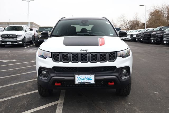 Used 2024 Jeep Compass Trailhawk image 3