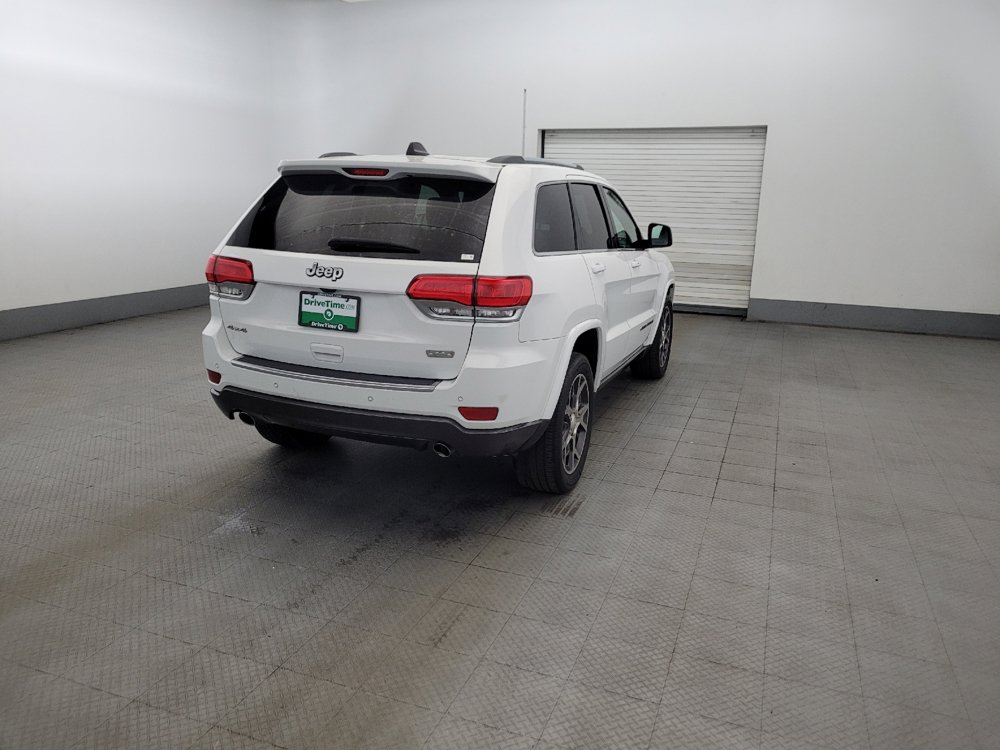 Used 2018 Jeep Grand Cherokee Limited AWD/4WD image 9