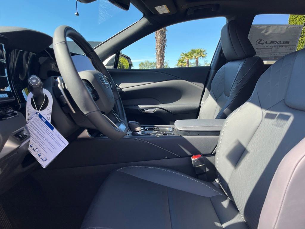 New 2026 Lexus RX 350h AWD/4WD image 4